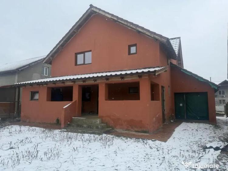 Casa S+P+1, 280 mp utili, 2000 mp teren, zona Podari - 14
