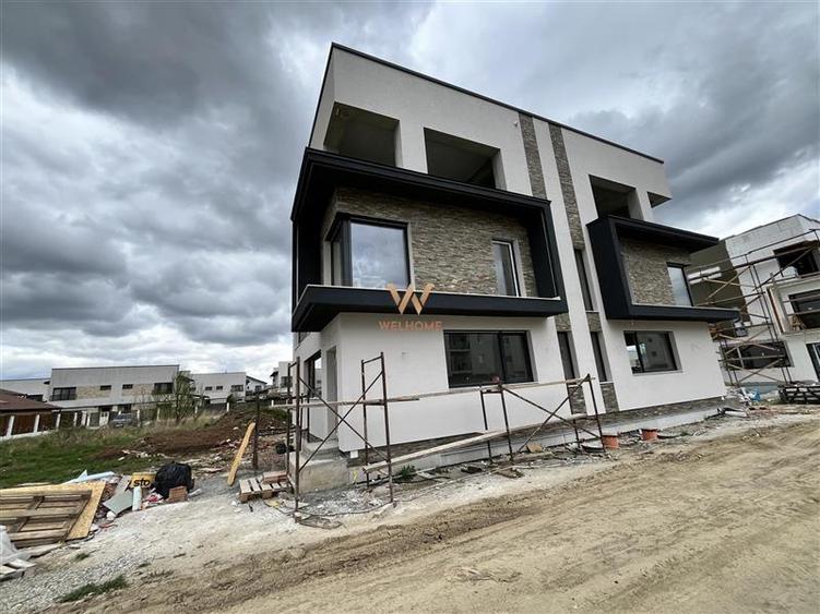 Duplex cu 4 camere cu Canalizare în Șelimbăr