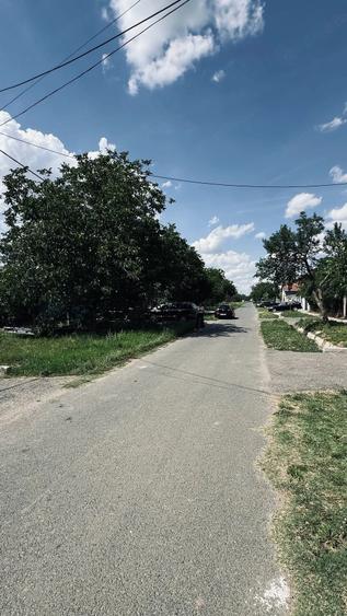 Teren de 1493 mp, în Central