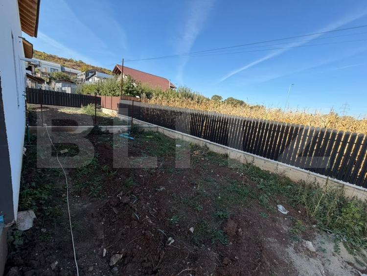 Casă individuală cu 4 camere cu Canalizare în Cetate