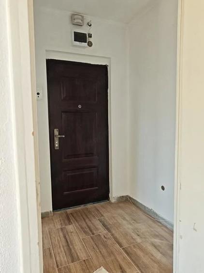 Apartament cu 2 camere semidecomandat în Mărășești