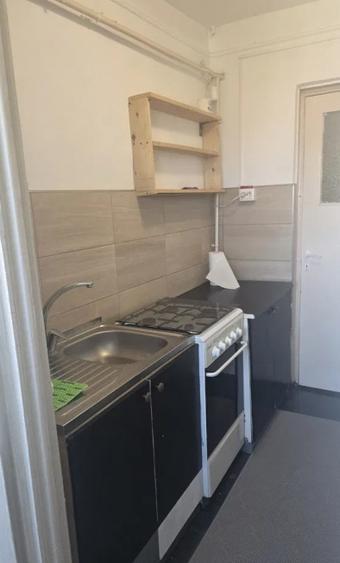 Apartament cu 2 camere decomandat în Hala Centrală