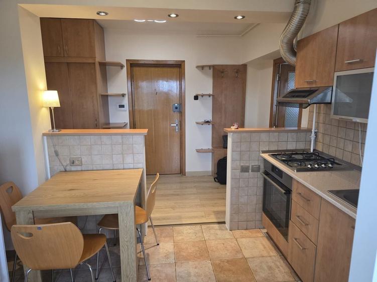Apartament cu 2 camere decomandat în Octavian Goga
