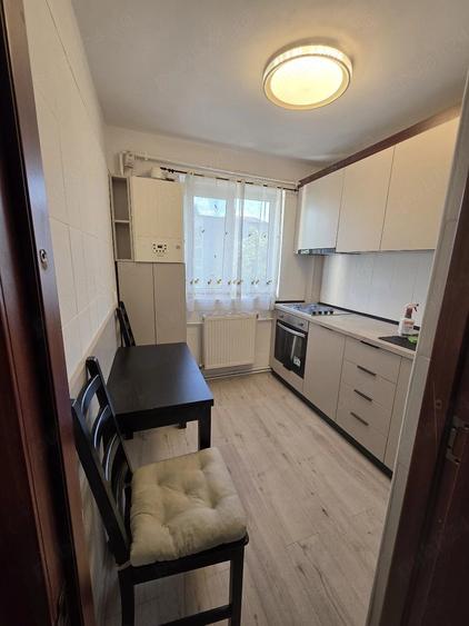 Apartament cu 2 camere decomandat în Exterior Vest