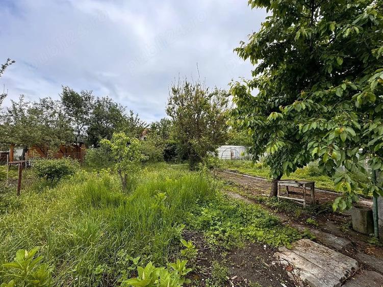 Casă cu 3 camere cu Teren 600 Mp în Central
