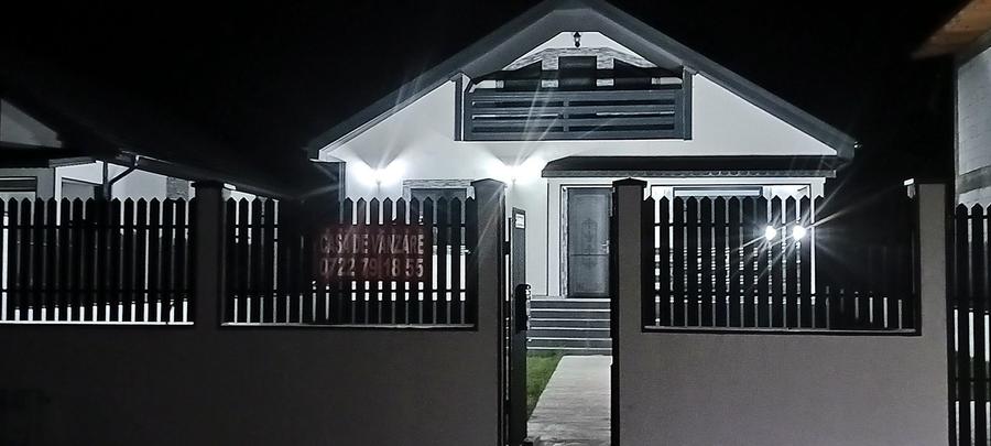 Casă cu 4 camere în Valu lui Traian