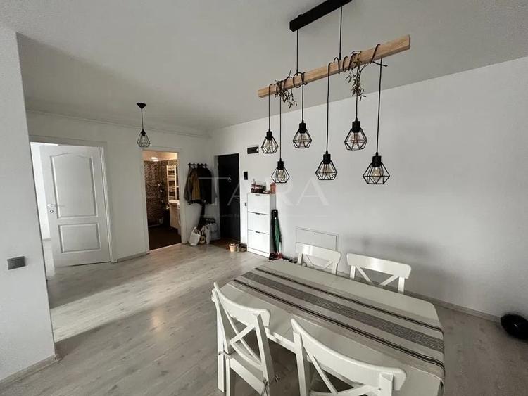 Apartament cu 2 camere semidecomandat, mobilat în Dâmbul Rotund
