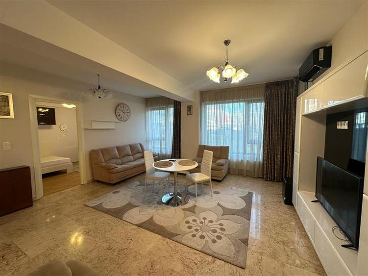 Apartament 3 camere de inchiriat, Copou - 1