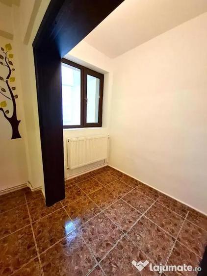 Apartament cu 3 camere decomandat în Ultracentral