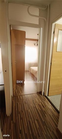 Apartament cu 2 camere semidecomandat, mobilat în 13 Septembrie