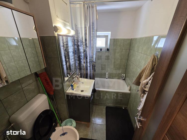 Apartament cu 2 camere semidecomandat în Rovine