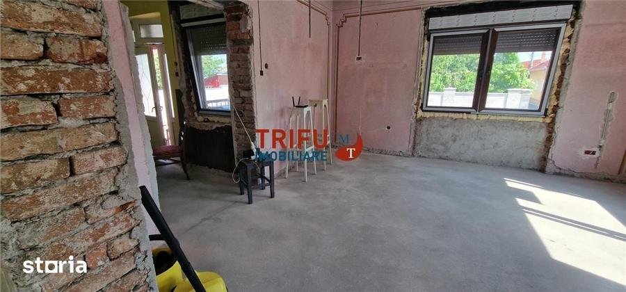 Casă cu 4 camere cu Teren 350 Mp în Lipoveni