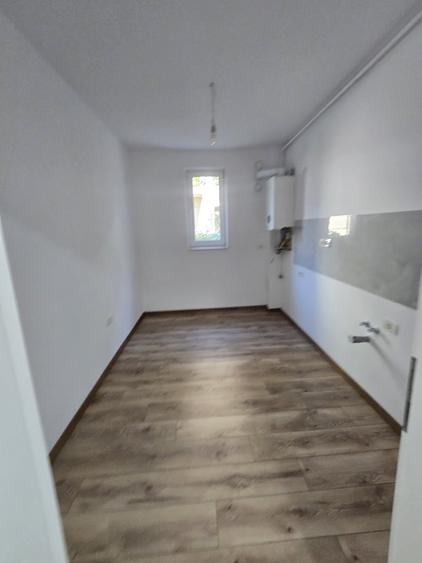 Apartament cu 3 camere decomandat în Giroc
