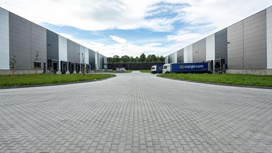Spațiu industrial, de 113,813 mp, în Exterior Est