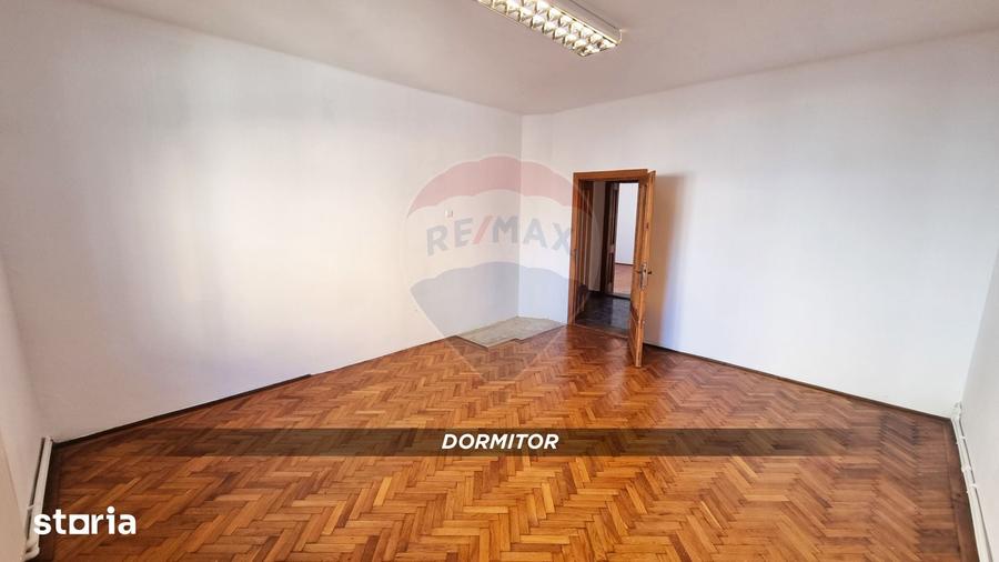 Casă cu 5 camere cu Teren 219 Mp în Orașul Vechi