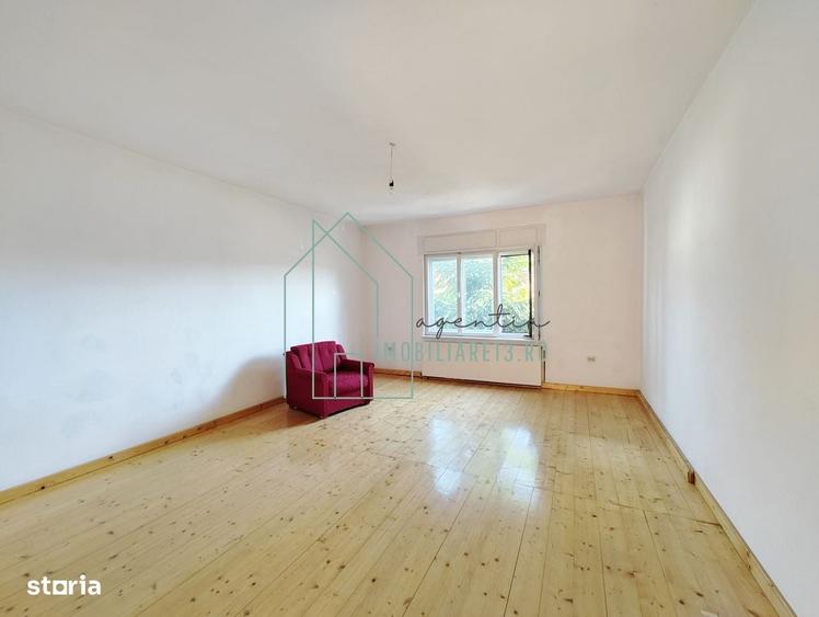 Casă cu 4 camere cu Teren 500 Mp în Central