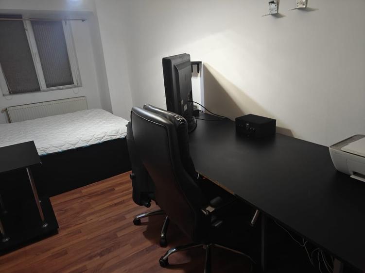 [PROPRIETAR] Vand apartament - 105mp - 3 cam - zona Resita Gara Sud - 6