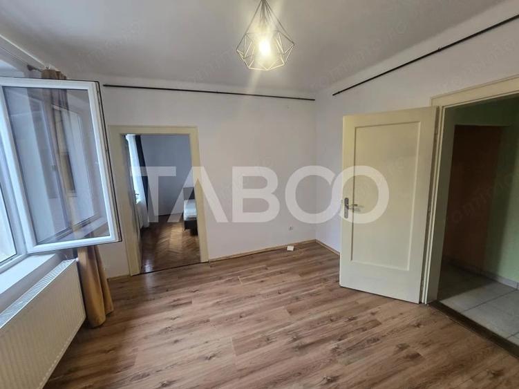 Casă cu 3 camere cu Teren 452 Mp în Central