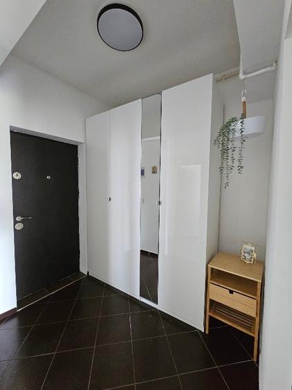 Apartament cu 3 camere semidecomandat, mobilat în 1 Decembrie 1918