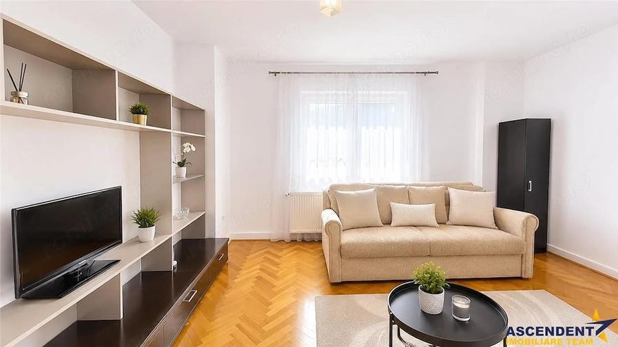 Apartament cu 2 camere semidecomandat în Central