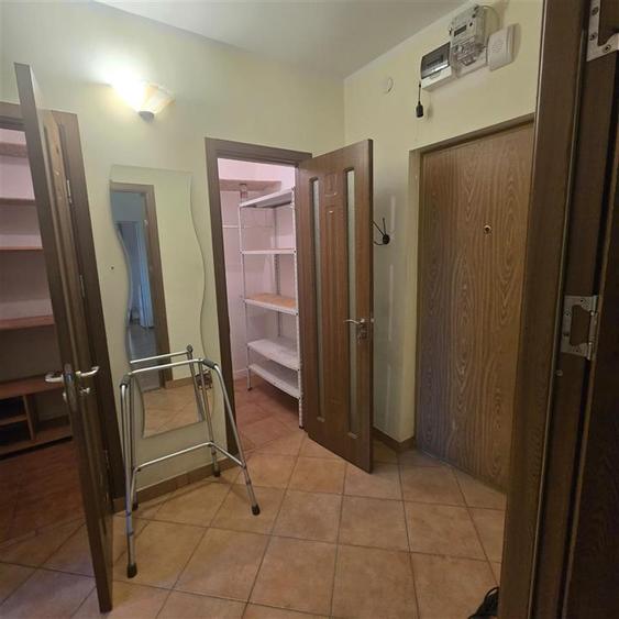 Apartament cu 2 camere semidecomandat în Piața Unirii
