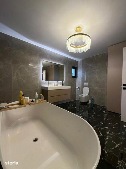 Casă cu 3 camere cu Teren 650 Mp în Central