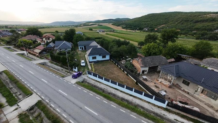 Casă cu Teren 1100 Mp în Cășeiu