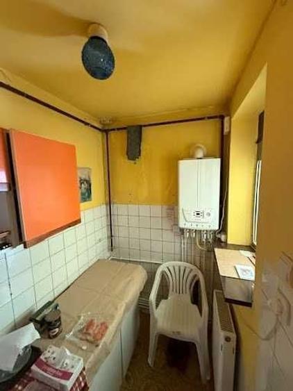 Spațiu comercial, de 29 mp, în Deve