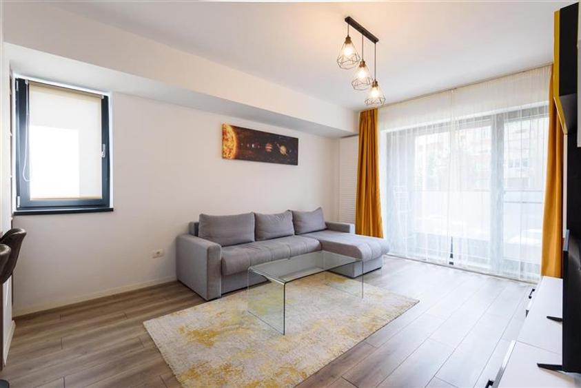 Apartament cu 2 camere decomandat, mobilat în Noua