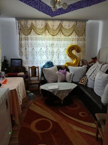 Casă individuală cu 5 camere cu Teren 6000 Mp în Niculcea