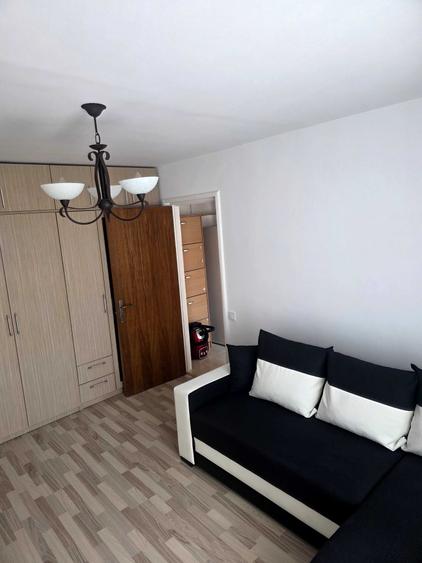 Apartament cu 2 camere decomandat în Viilor