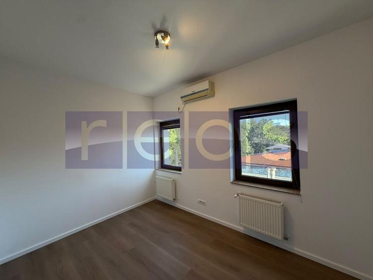 Apartament cu 5 camere decomandat în Kiseleff