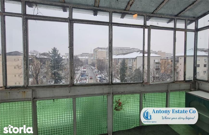 Apartament cu 3 camere în Decebal