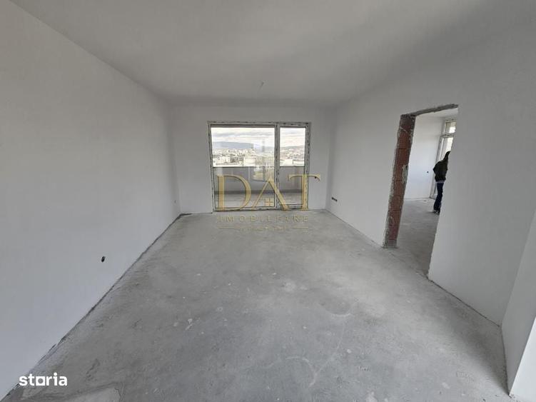 Apartament cu 3 camere decomandat în Între Lacuri