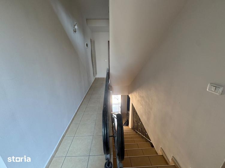 Casă cu 6 camere cu Teren 168 Mp în Central