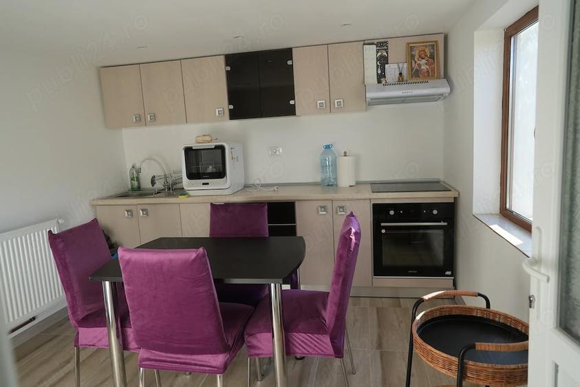 Casă cu Teren 1200 Mp în Runcu