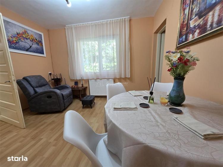 Casă cu 4 camere cu Teren 438 Mp în 23 August