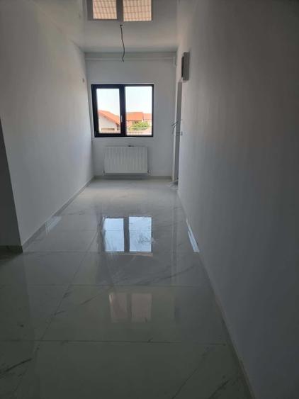 Proprietar Vand Apartament Nou 3 Camere + Parcare Navodari Oras (Zona Kaufland / Penny) - 3