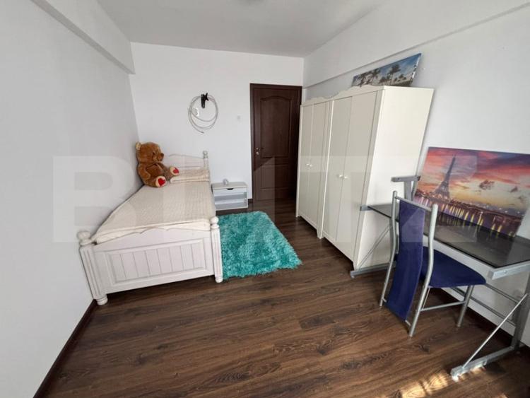 Apartament cu 3 camere decomandat în Gheorghe Doja