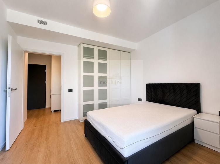 Apartament cu 2 camere semidecomandat, mobilat în Semicentral