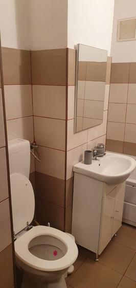 Garsonieră decomandată în Central