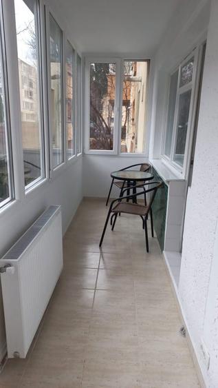 Apartament cu 2 camere decomandat în Exterior Vest