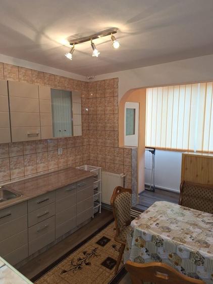 Apartament cu 2 camere decomandat în Lotrioara