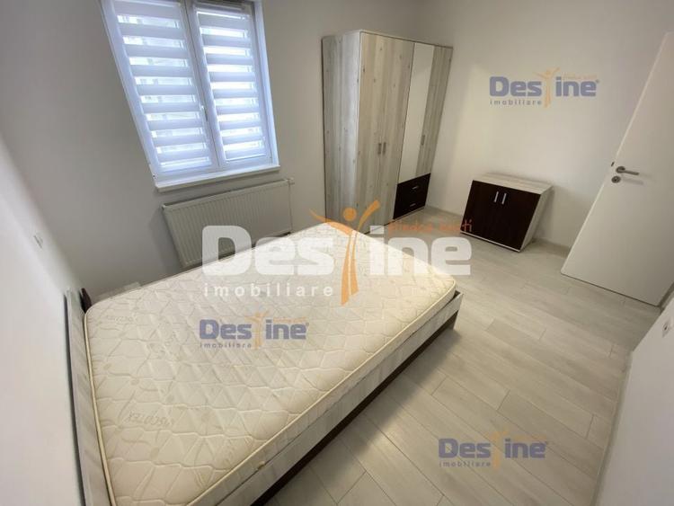Apartament cu 2 camere decomandat în Tractorul