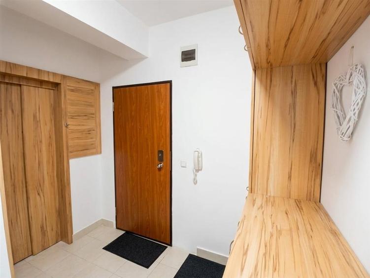 Apartament cu 2 camere decomandat în Iosia