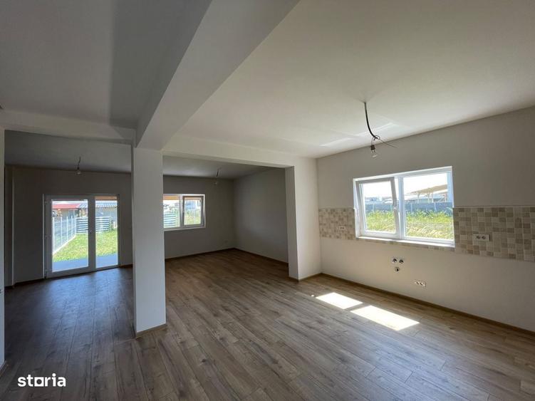 Casă cu 4 camere în Central