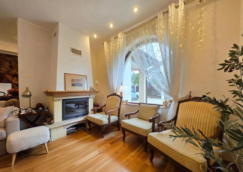 Casă individuală cu 6 camere cu Garaj în Pipera
