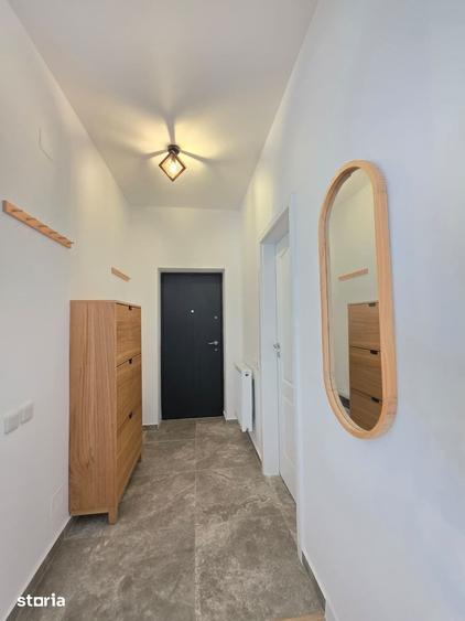 Casă cu 4 camere cu Teren 187 Mp în 1 Decembrie