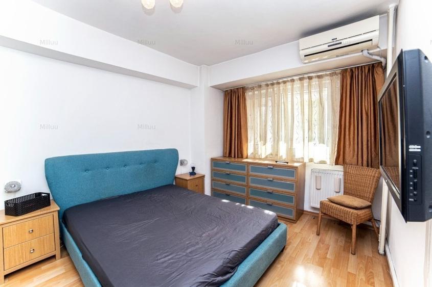 Apartament cu 3 camere decomandat în Berceni