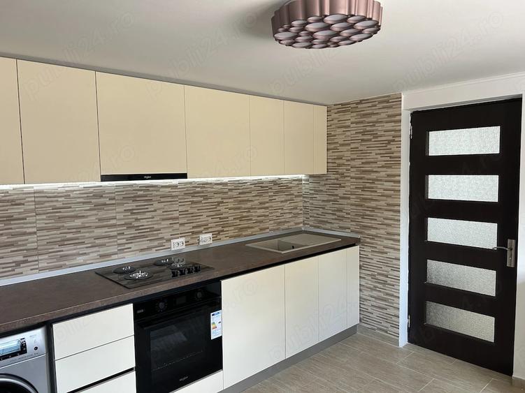 Casă cu Teren 1200 Mp în Central